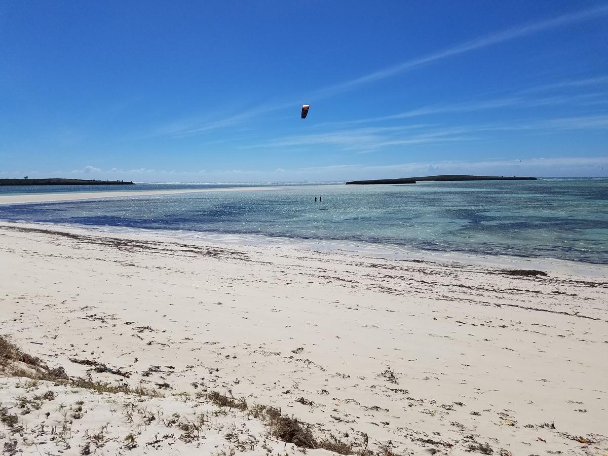 KiteParadise-Madagascar Hotell Antsiranana Exteriör bild