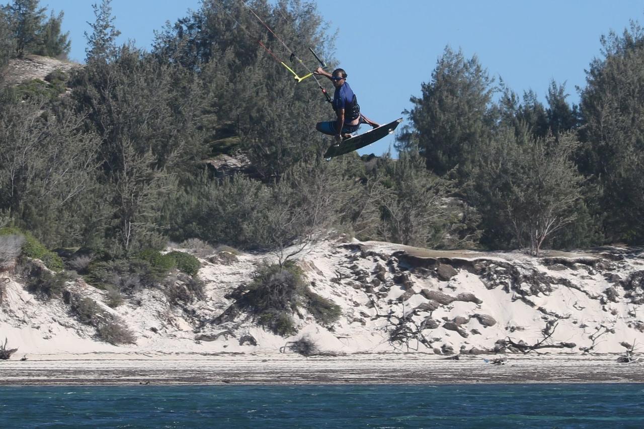 KiteParadise-Madagascar Hotell Antsiranana Exteriör bild